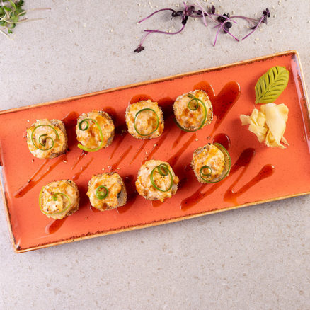 РОЛ ЗАПЕЧЕНИЙ З ЛОСОСЕМ